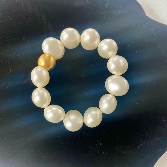 Stunning Catherine Canino Bracelet - Picture 1 of 6